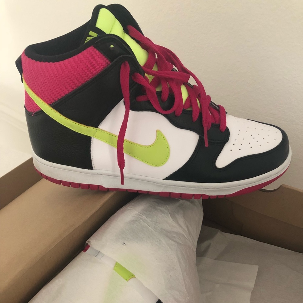 Nike Dunks- size 10.5